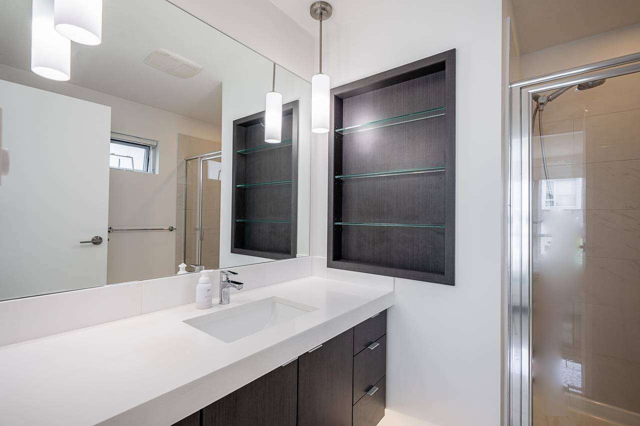 2325 Ranger LN #6 Port Coquitlam, BC V3B 0K7