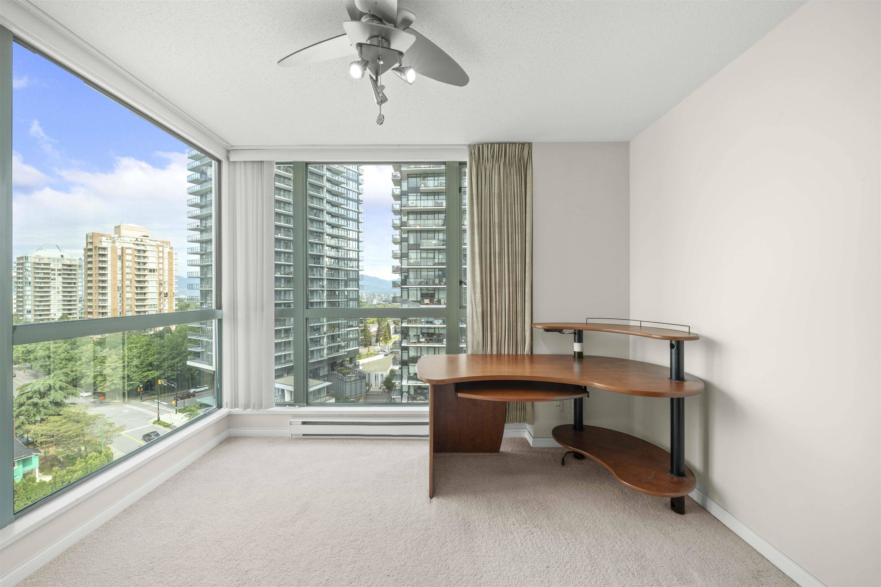 4788 Hazel ST #1001 Burnaby, BC V5H 4V9