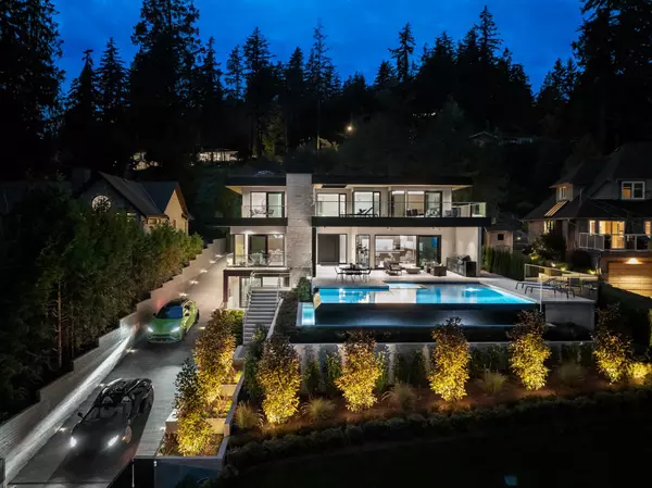 West Vancouver, BC V7V 2L8,449 Hillcrest ST