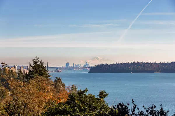 West Vancouver, BC V7V 2L8,449 Hillcrest ST