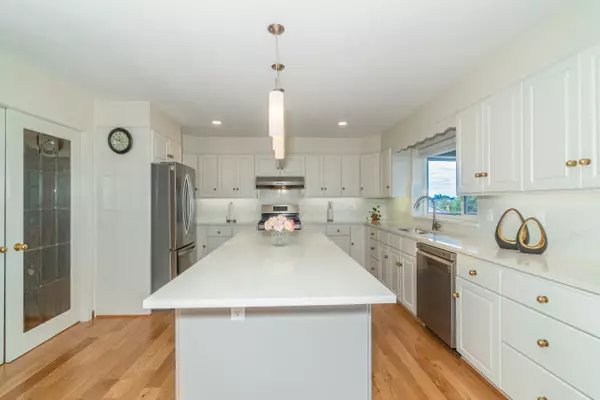 Burnaby, BC V5A 1J2,7378 Union ST