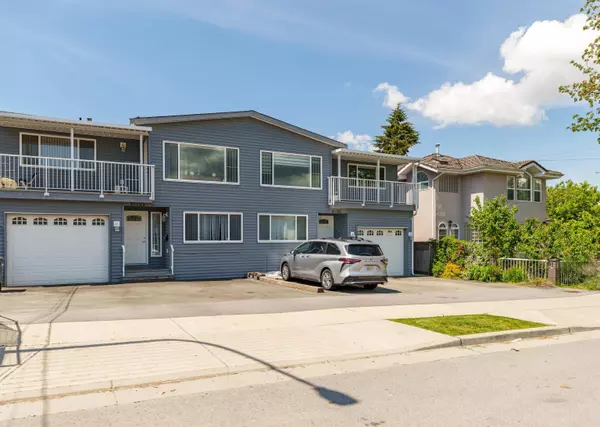 Burnaby, BC V5H 3R3,6419 Selma AVE