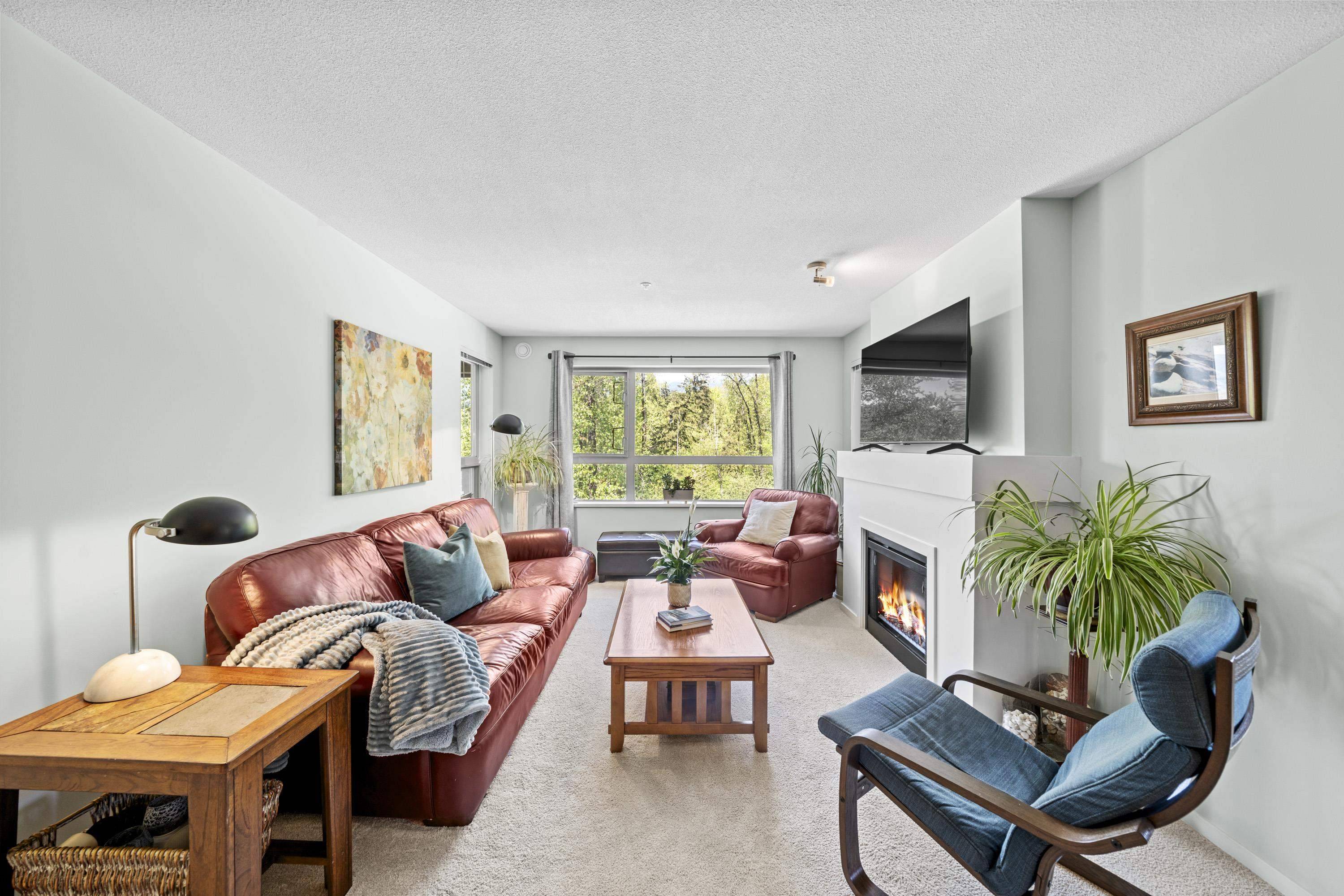 Port Moody, BC V3H 5L3,700 Klahanie DR #306