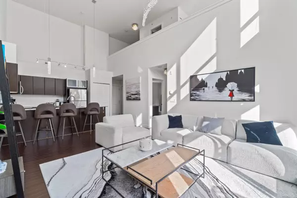 Surrey, BC V3T 0C7,9655 King George BLVD #328