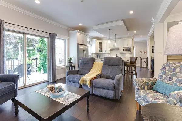 Port Coquitlam, BC V3B 6R7,3968 Robin PL