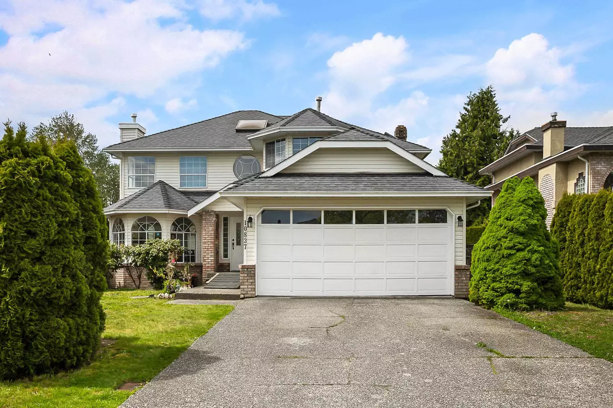 Surrey, BC V3R 0H7,10837 155a ST