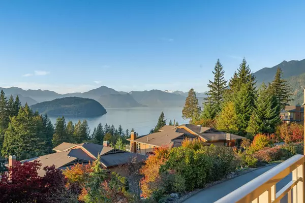 West Vancouver, BC V7W 3J7,8534 Seascape CT