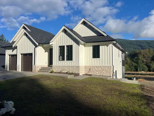 1203 Castle RD, Gibsons, BC V0N 1V5