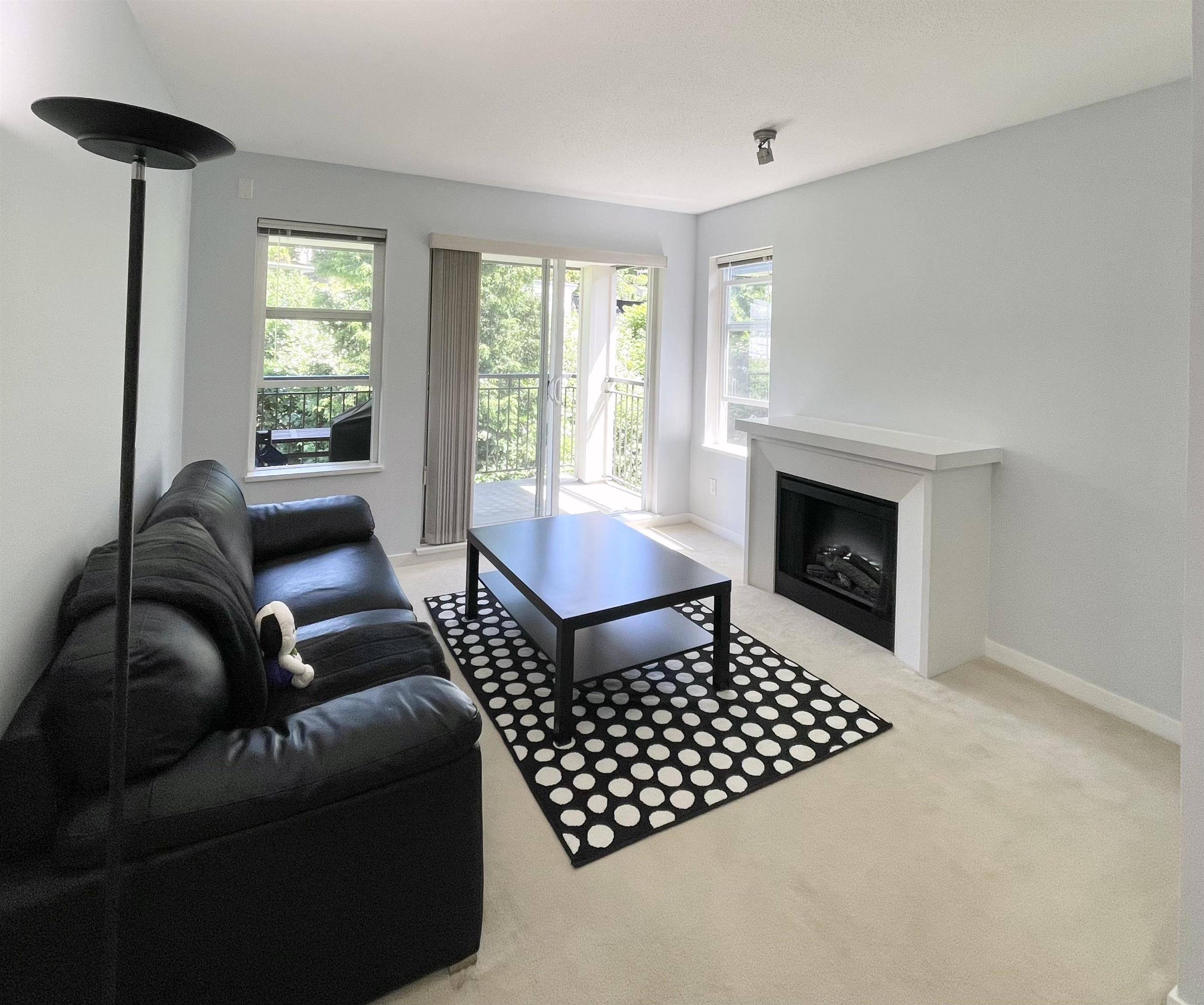 Burnaby, BC V5C 0C4,4799 Brentwood DR #415