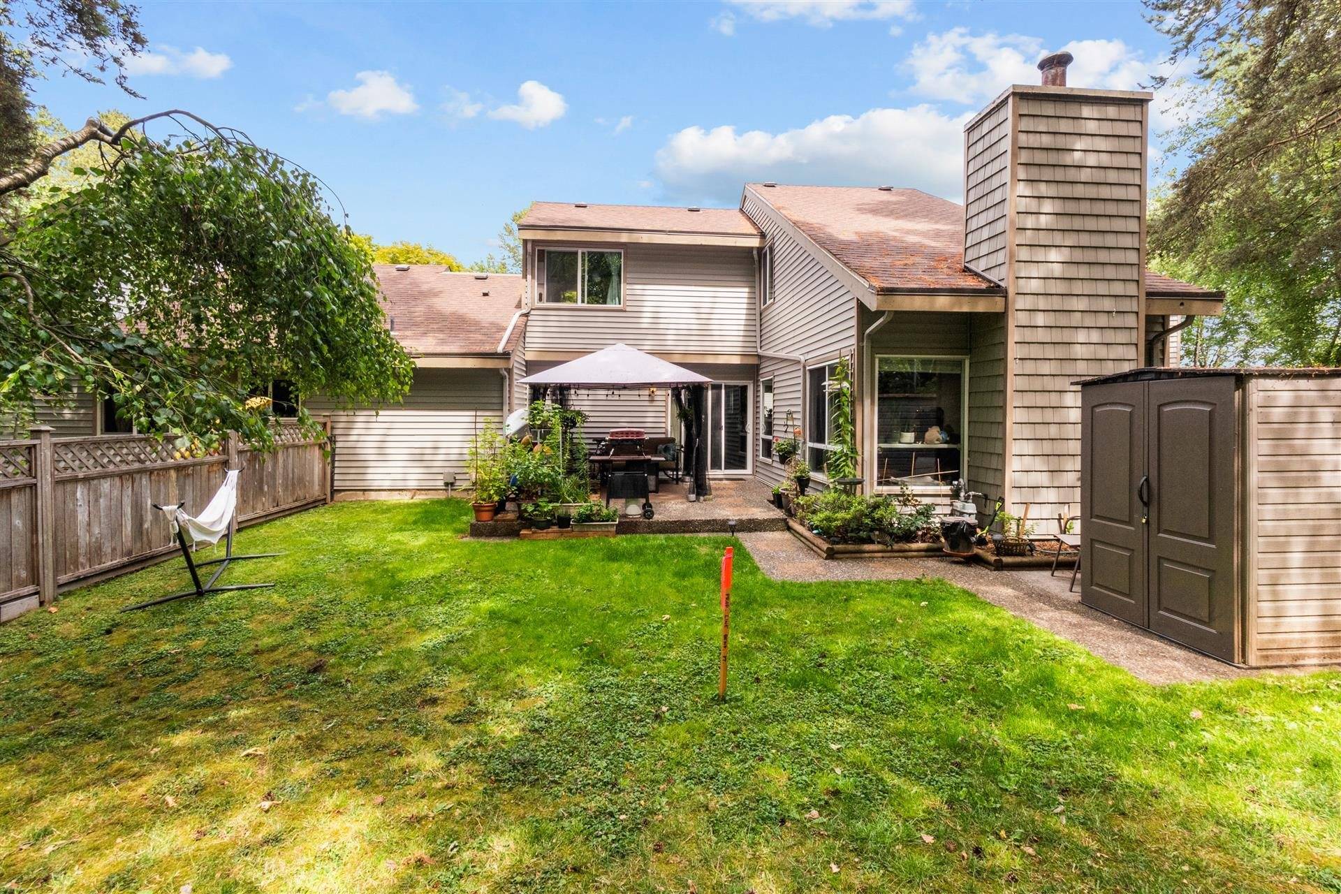 Surrey, BC V3S 5M8,6217 E Greenside DR