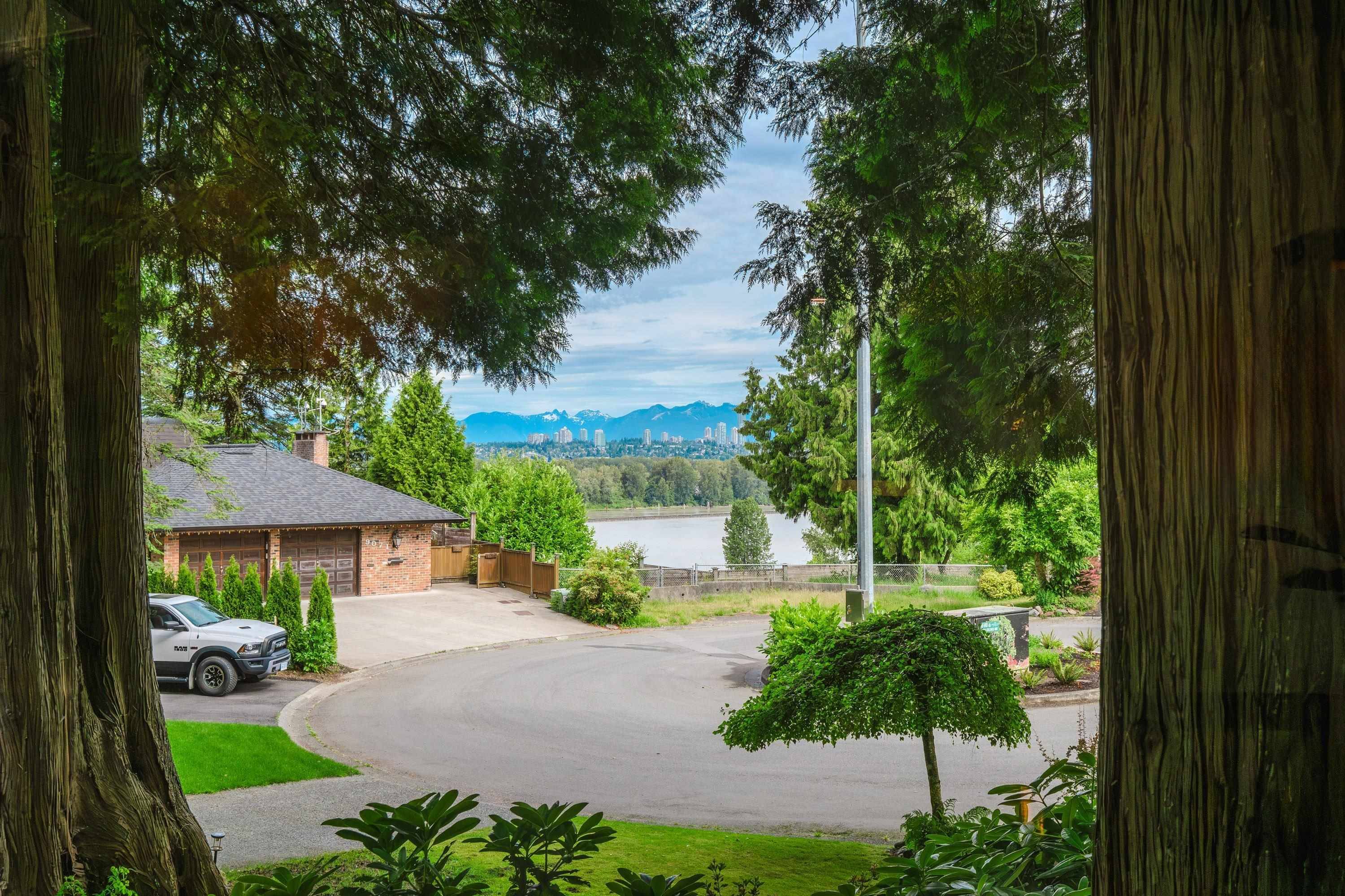 9061 Collings WAY Delta, BC V4C 7G1