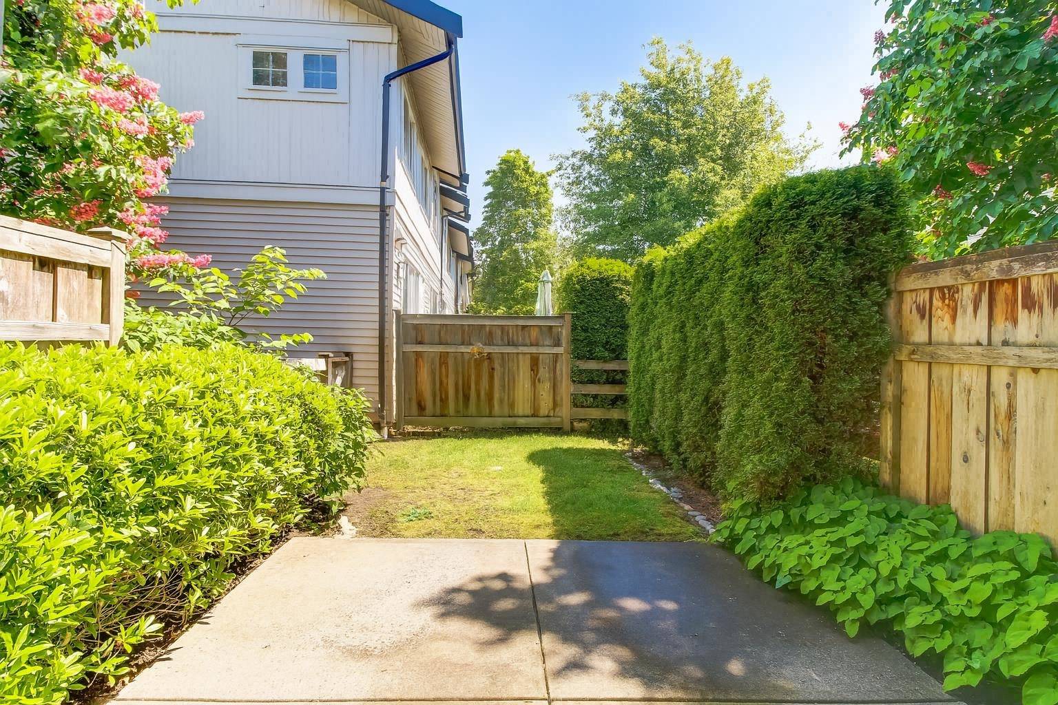 Surrey, BC V3Z 8K4,2450 161a ST #167