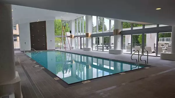 13778 100 AVE #1901 Surrey, BC V3T 0V2