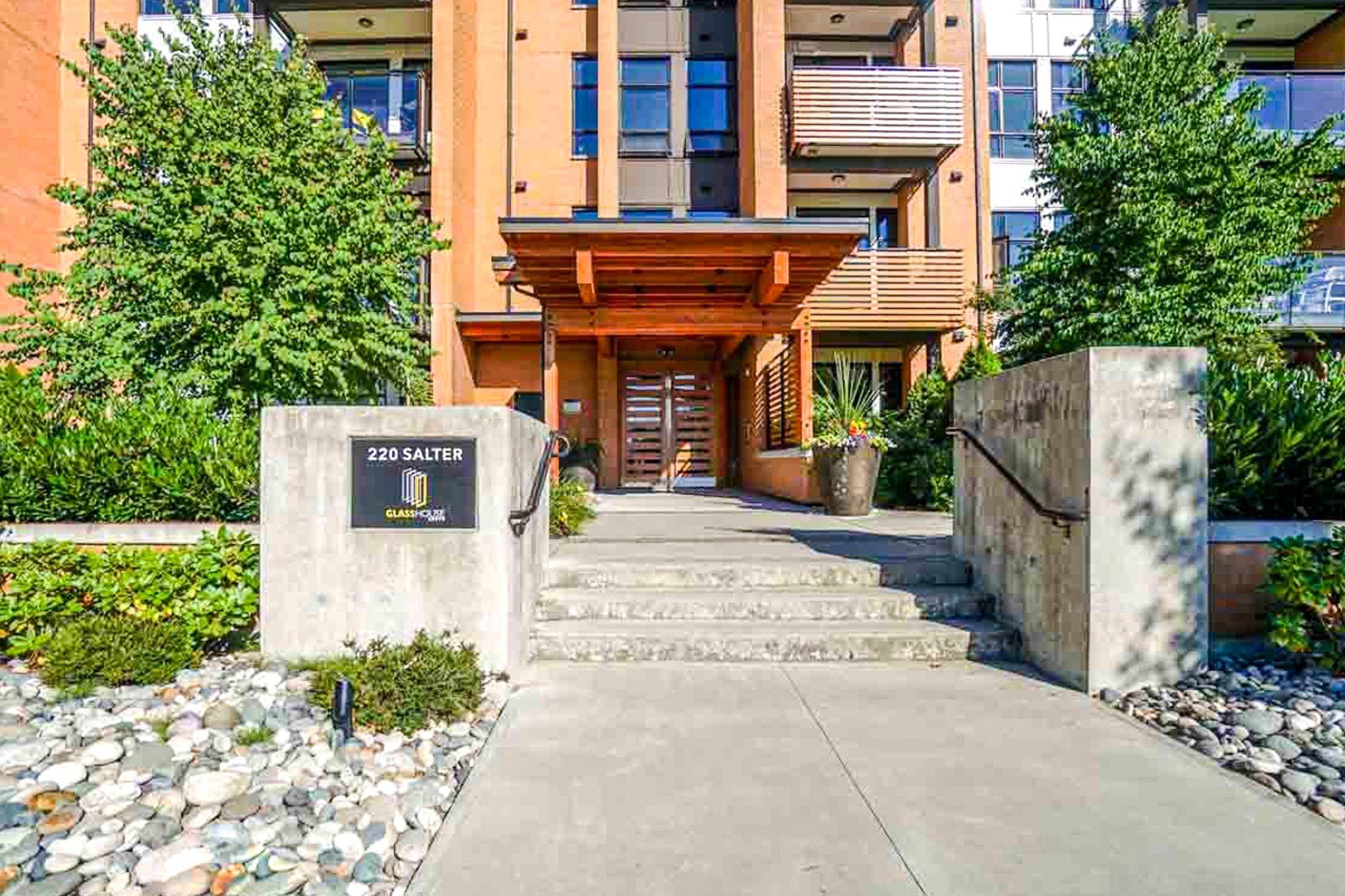 220 Salter ST #206, New Westminster, BC V3M 0H4