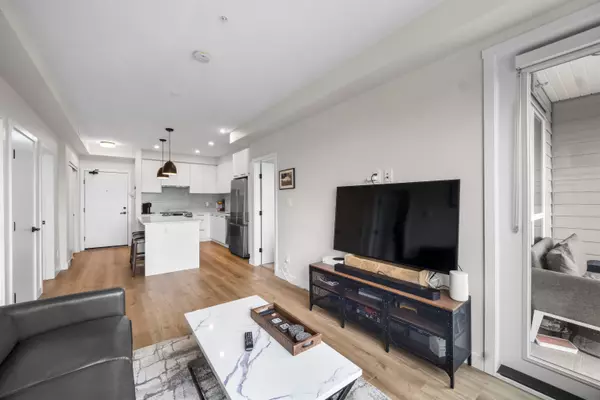 Langley, BC V2Y 3W9,8117 200a ST #416