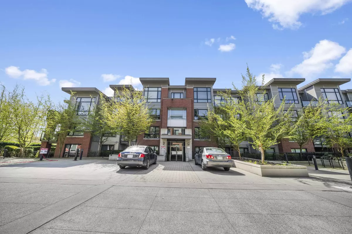 Burnaby, BC V3N 0E6,7058 14th AVE #405