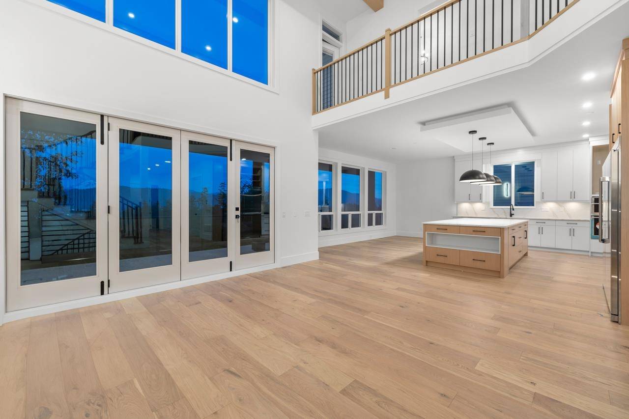 36074 Southridge PL Abbotsford, BC V3G 1E2