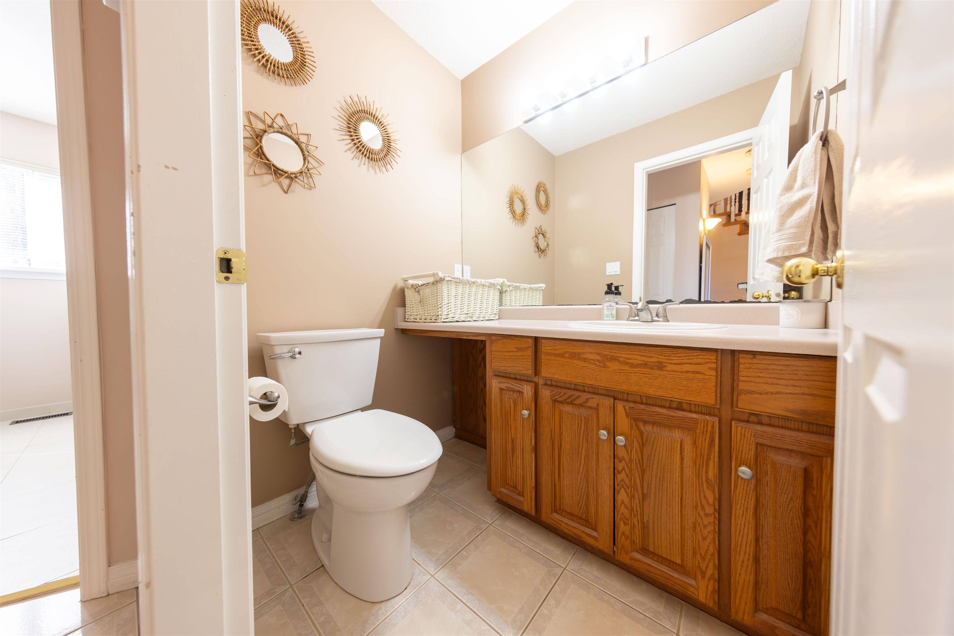 2048 Ocean Wind DR Surrey, BC V4A 9K5