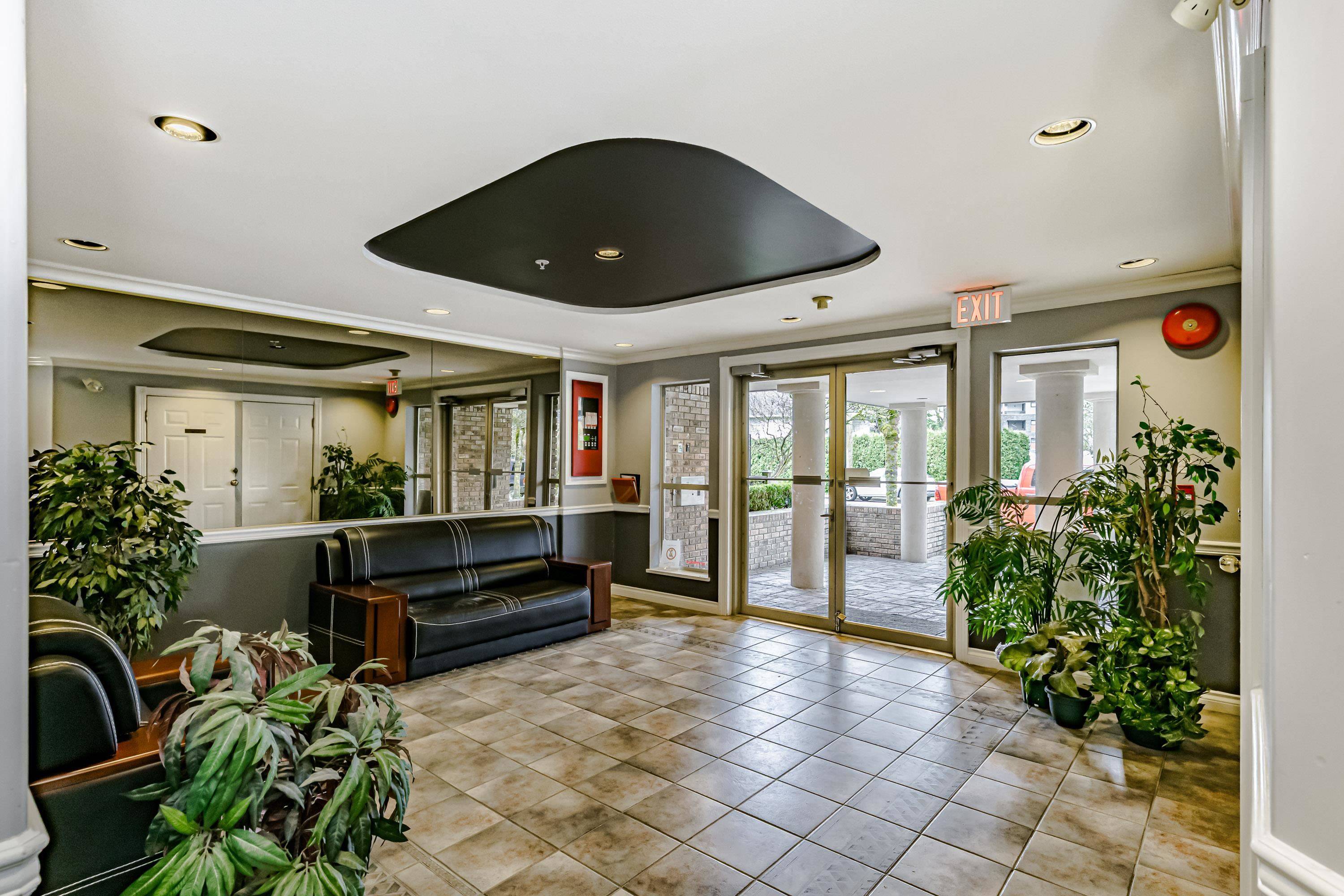 Port Coquitlam, BC V3B 4J1,3128 Flint ST #301