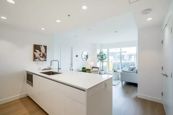 5788 Gilbert RD #711 Richmond, BC V6X 1B7