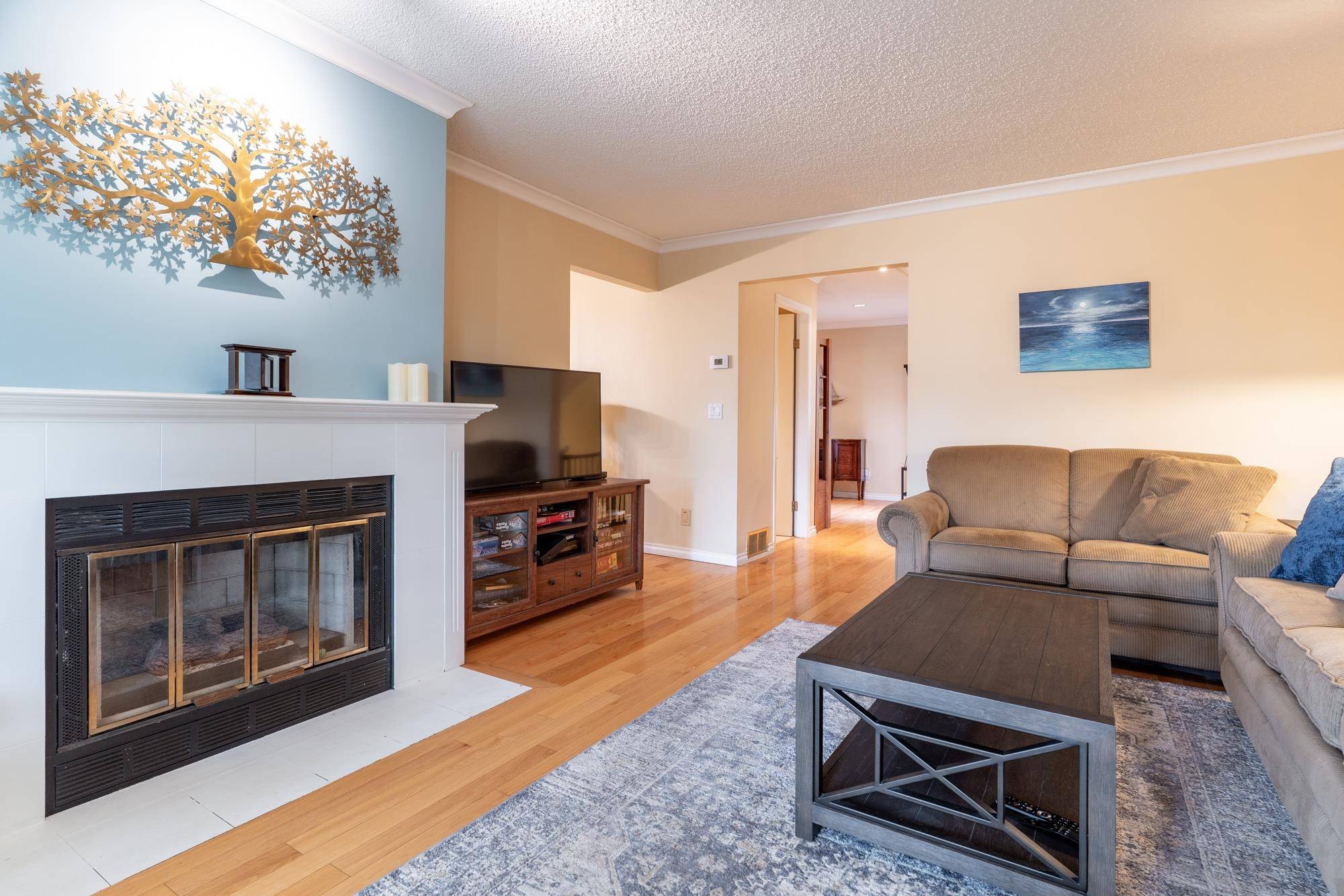 9290 Goldhurst TER Burnaby, BC V5A 4P3