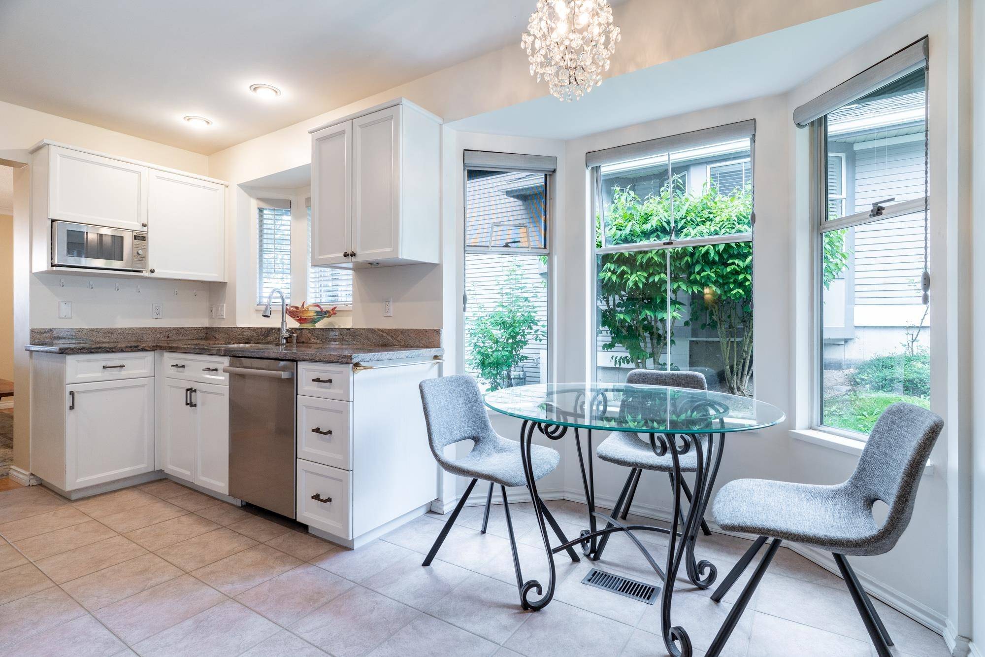 9290 Goldhurst TER Burnaby, BC V5A 4P3