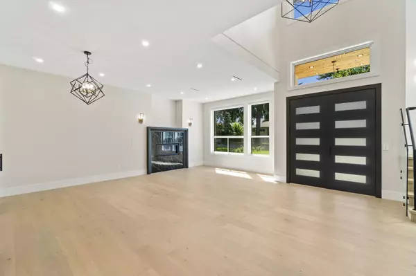 Coquitlam, BC V3J 5Z4,841 Rondeau ST