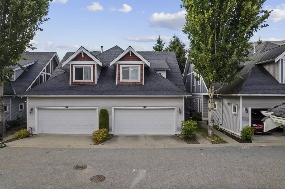 Langley, BC V2Y 0E1,19977 71 AVE #28