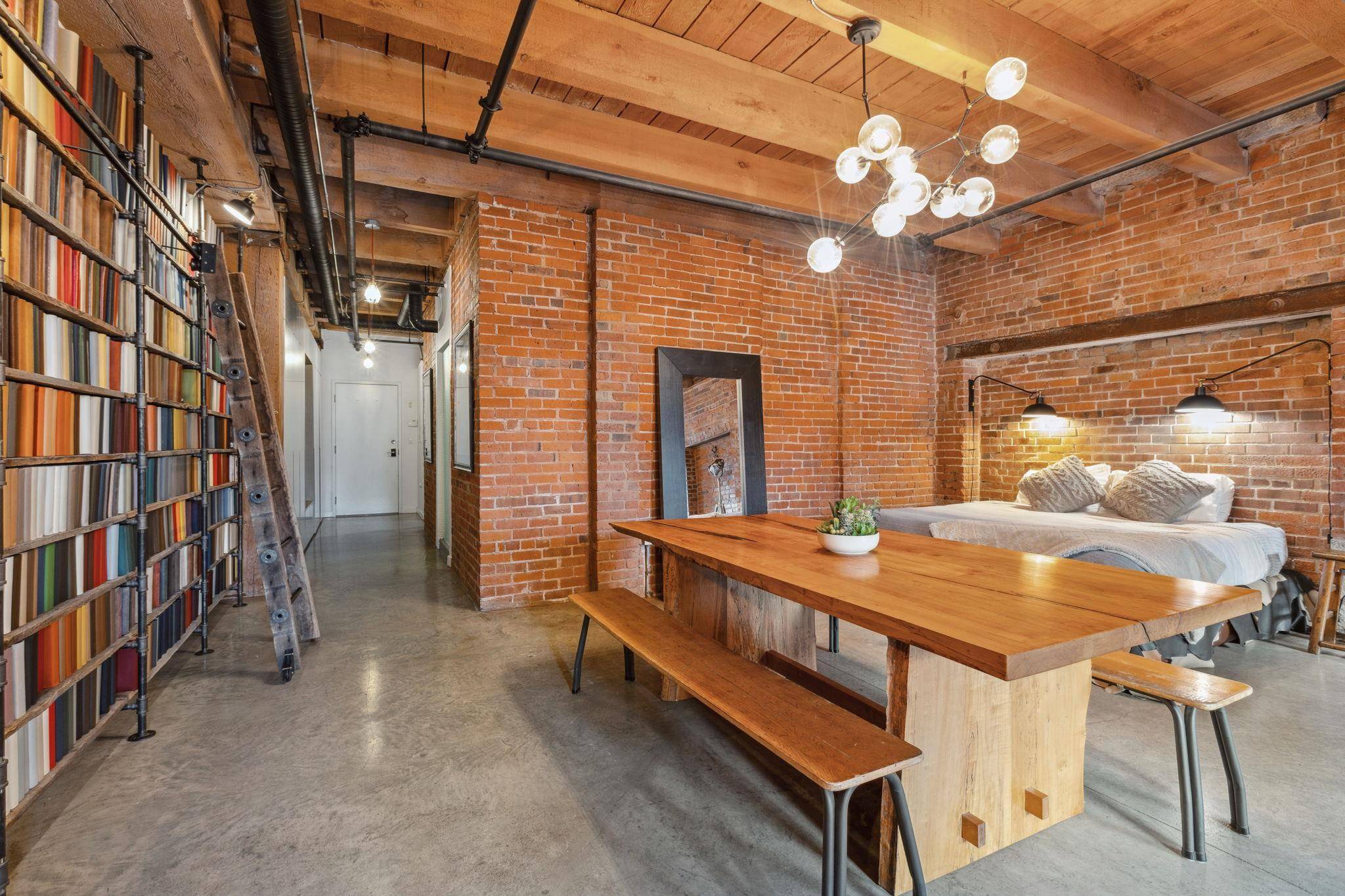 55 E Cordova ST #314 Vancouver, BC V6A 0A5