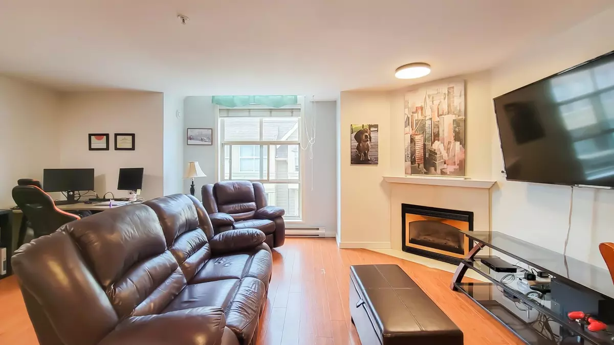 Port Coquitlam, BC V3C 1V2,2378 Rindall AVE #21