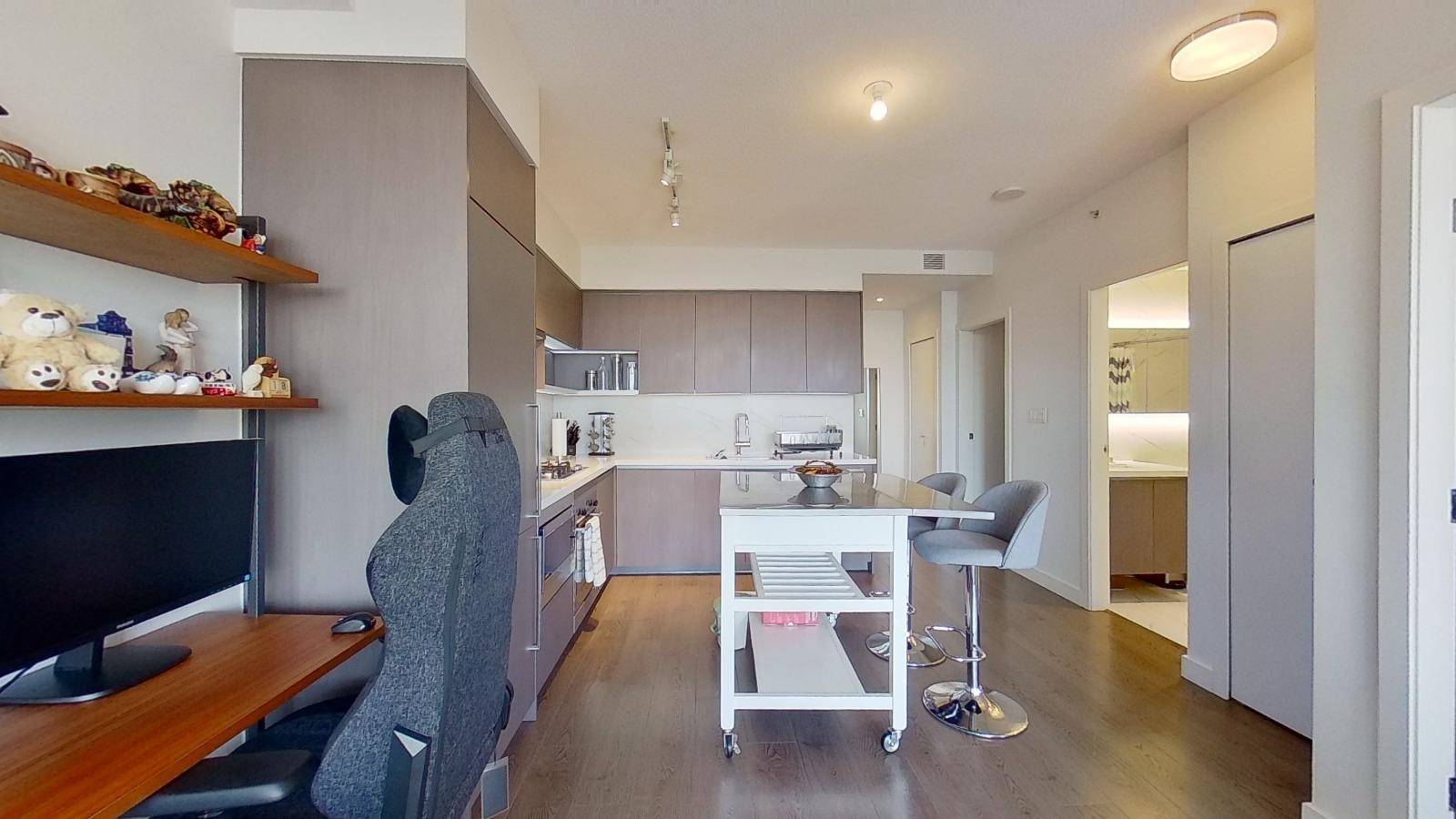 Burnaby, BC V5H 0E8,6588 Nelson AVE #1001