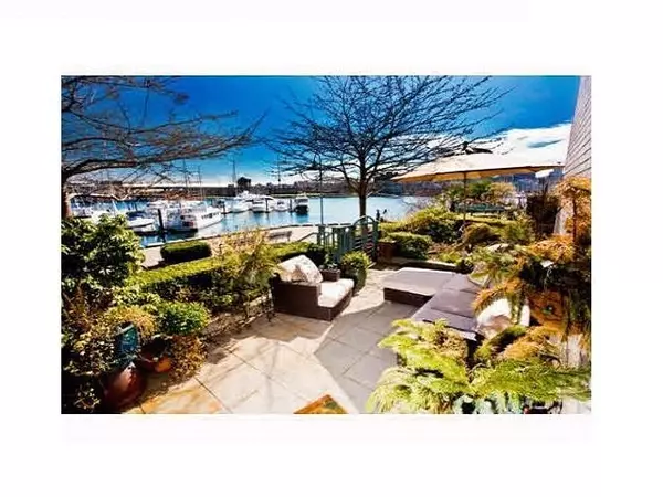 Vancouver, BC V6Z 2W4,1228 Marinaside CRES #122