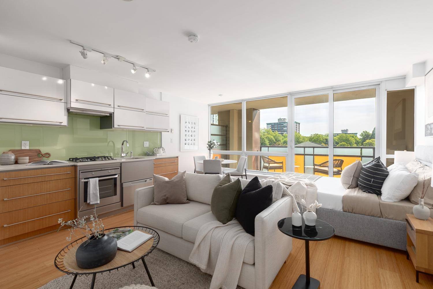 718 Main ST #510 Vancouver, BC V6A 0B1
