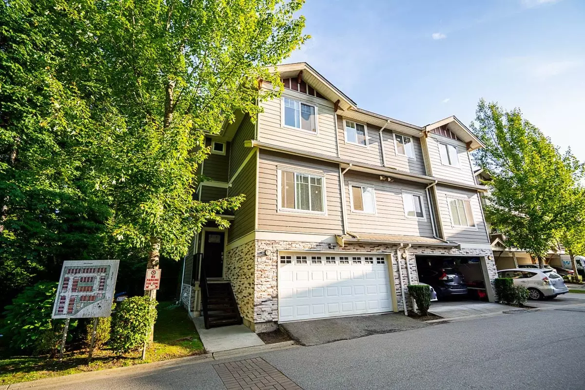 Surrey, BC V3W 0E9,6383 140 ST #1