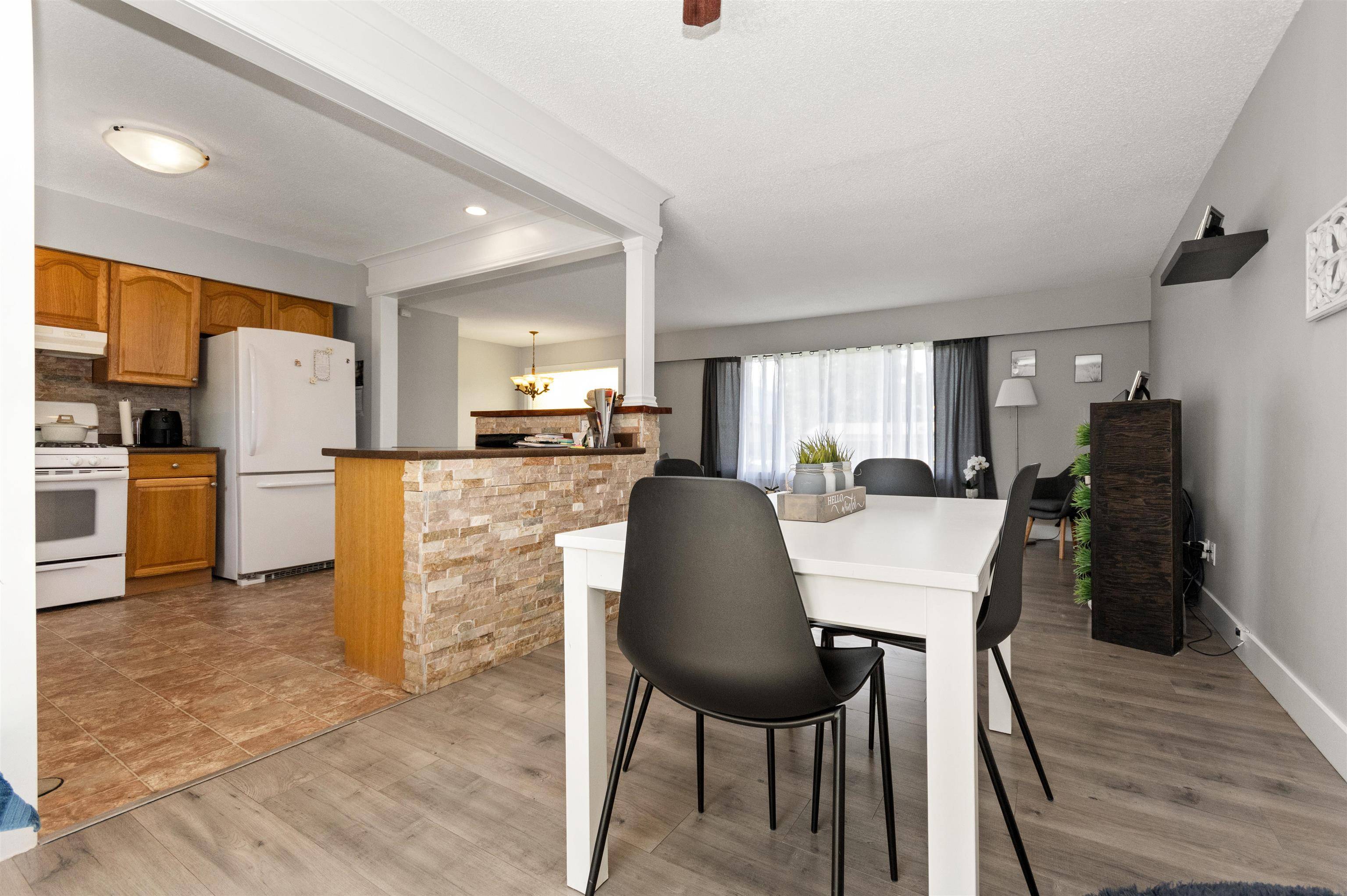 9476 Paula CRES Chilliwack, BC V2P 6H2