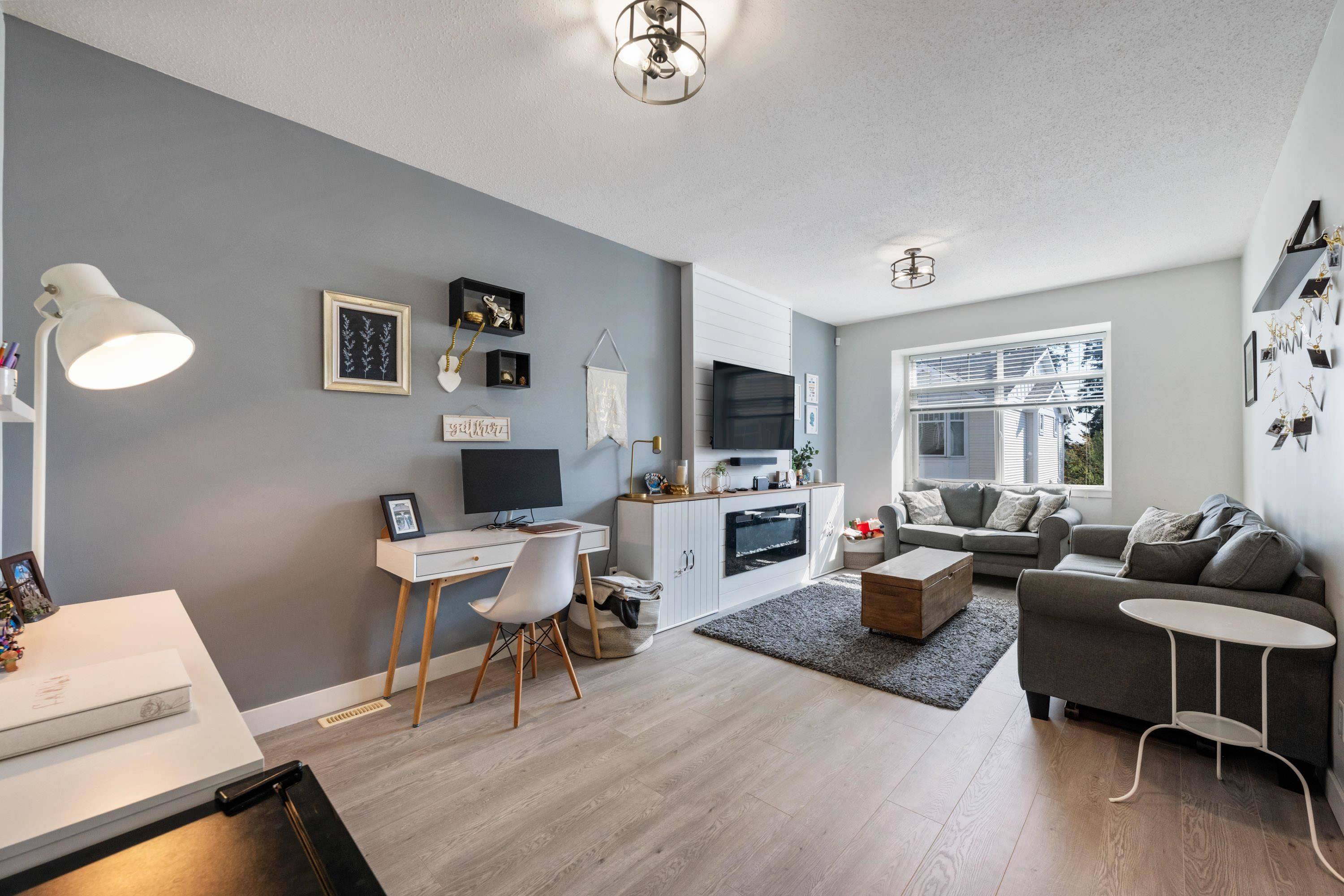 19551 66 AVE #39 Surrey, BC V4N 0Z5