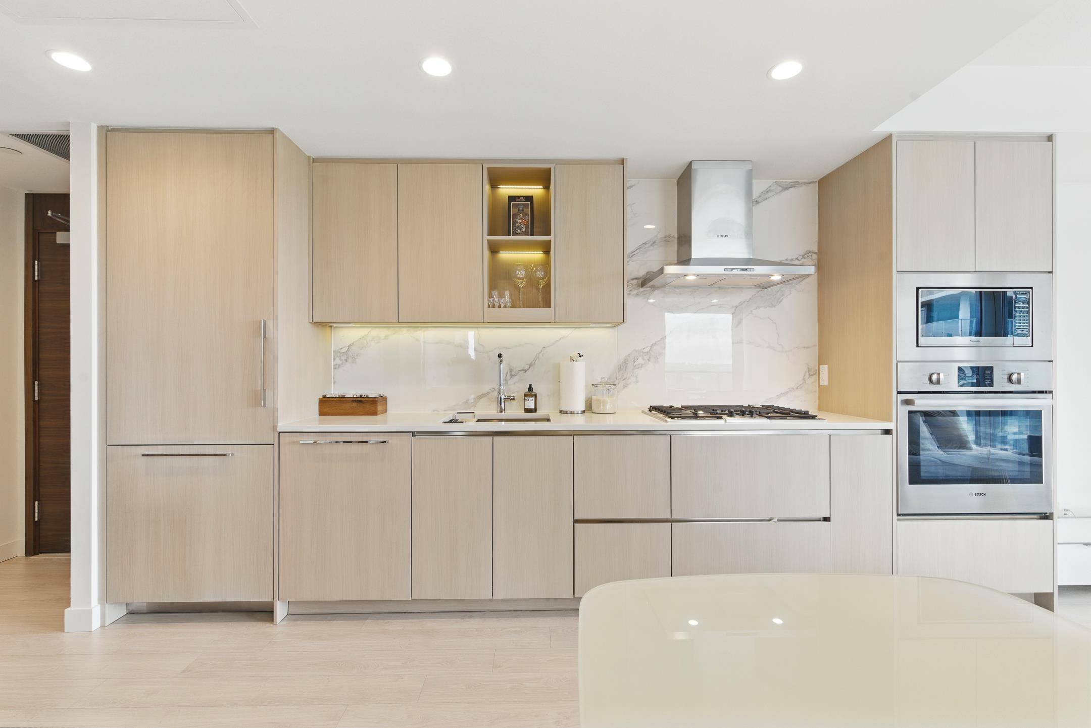 4880 Lougheed HWY #2007 Burnaby, BC V5C 0N1