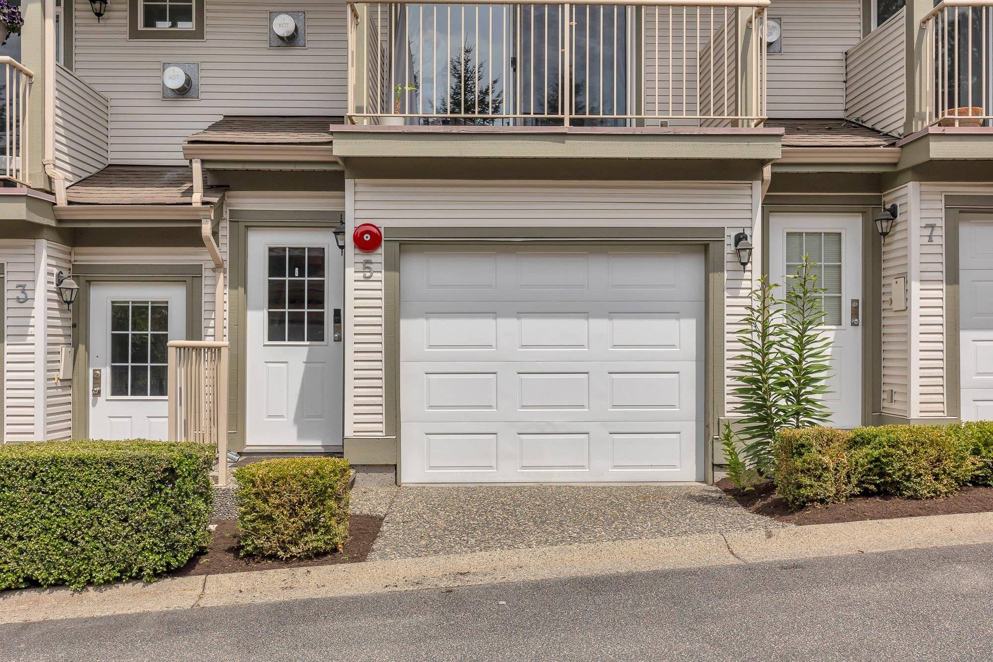 Abbotsford, BC V3G 8H5,35287 Old Yale RD #5