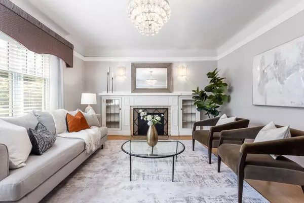 Vancouver, BC V6R 2V6,4671 13th AVE
