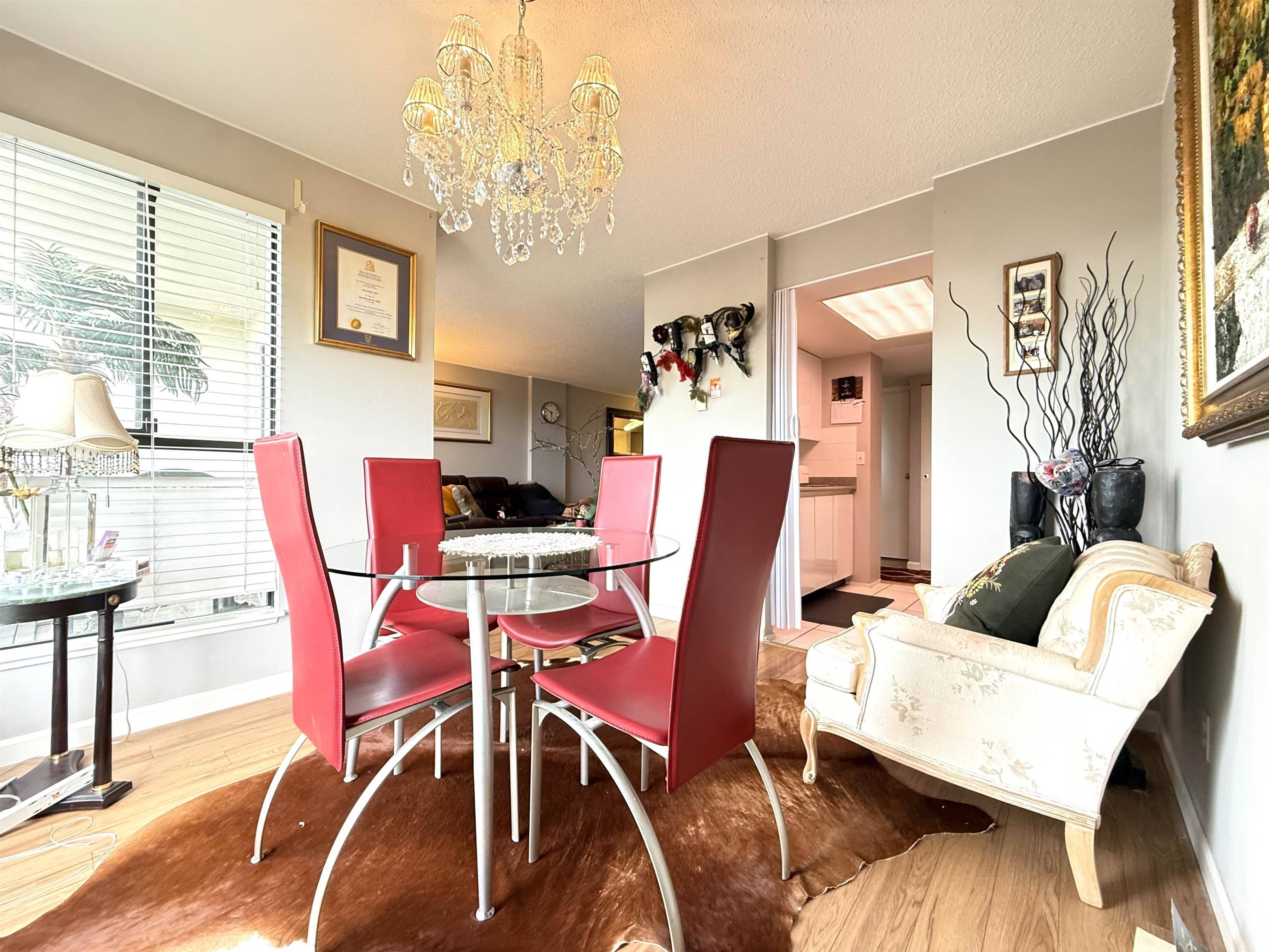7040 Granville AVE #703 Richmond, BC V6Y 3W5