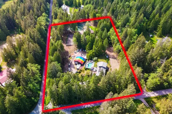 Roberts Creek, BC V0N 2W1,3318 Linwood RD