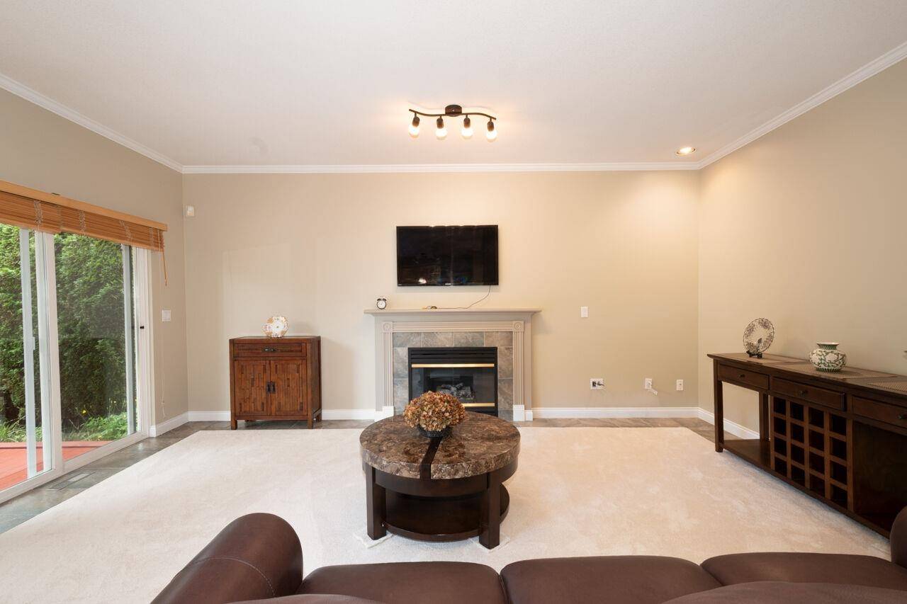 1273 Eldon RD North Vancouver, BC V7R 1T5