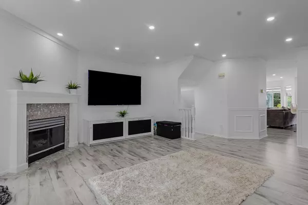 Surrey, BC V3W 4T4,7955 122 ST #39