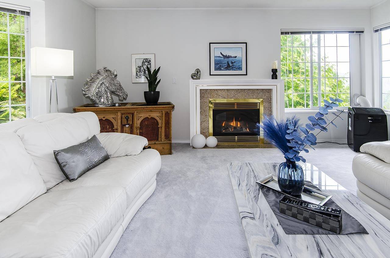 1241 Coleman ST North Vancouver, BC V7K 3C2