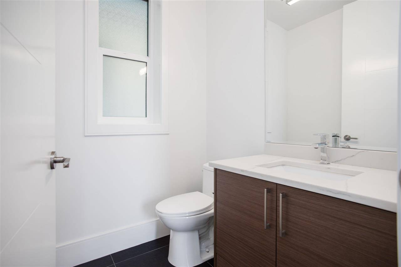 4375 Sidney ST Vancouver, BC V5N 5S6