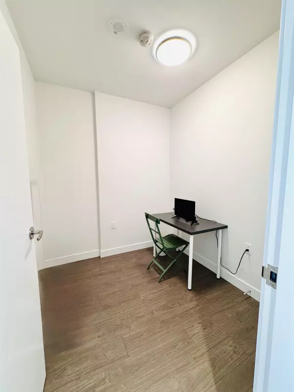 Richmond, BC V6Y 0L7,8133 Cook RD #1510