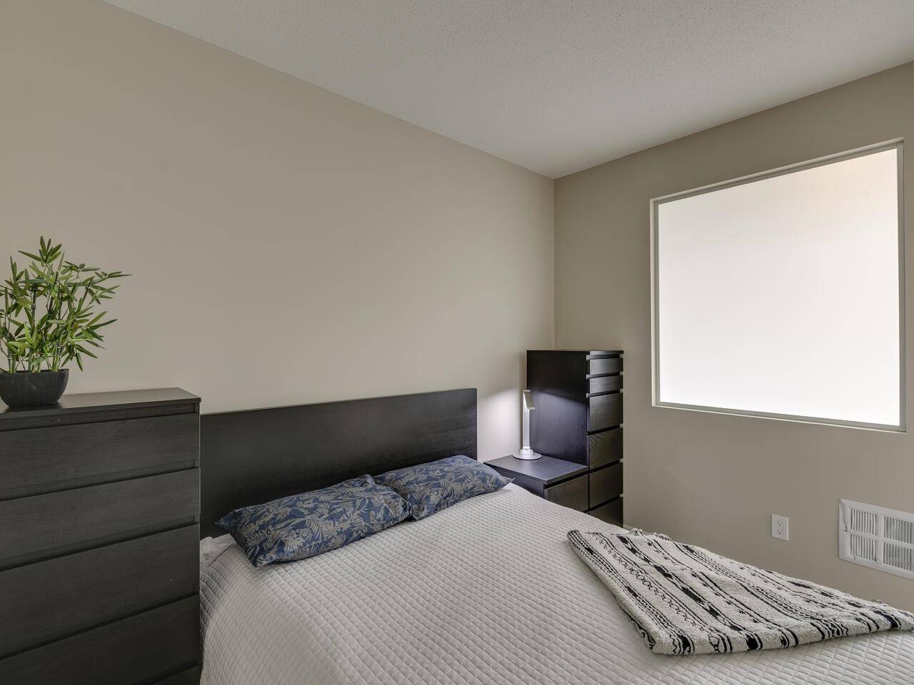 138 W 1st AVE #809 Vancouver, BC V5Y 0H5
