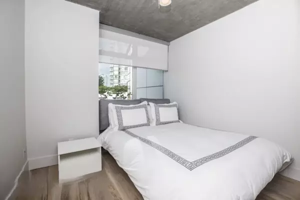Vancouver, BC V6Z 2Y5,1111 Marinaside CRES #THN
