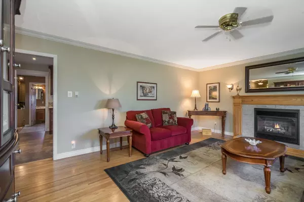 Surrey, BC V3V 2B6,11564 97 AVE