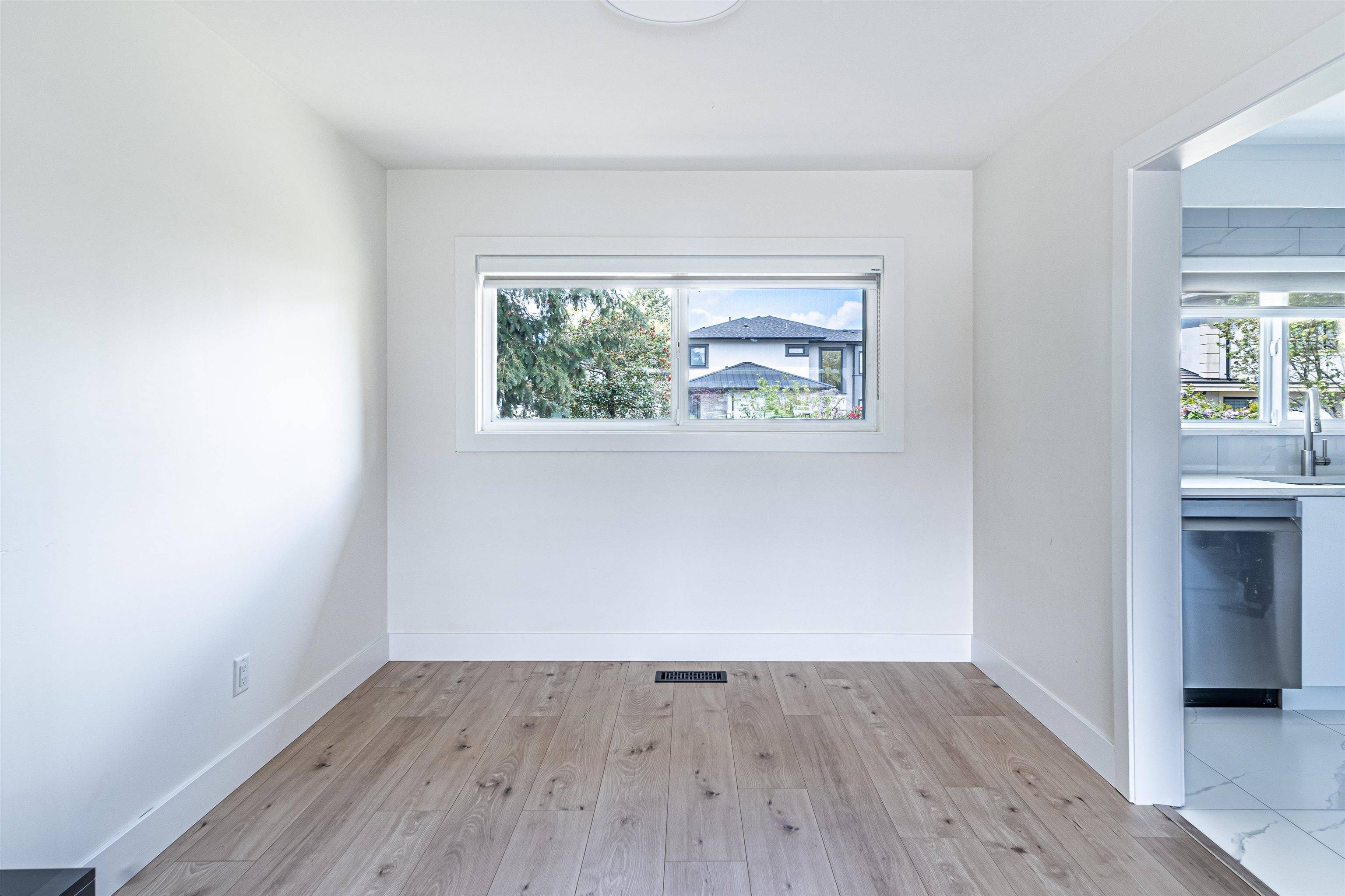 9360 Pinewell CRES Richmond, BC V7A 2C6